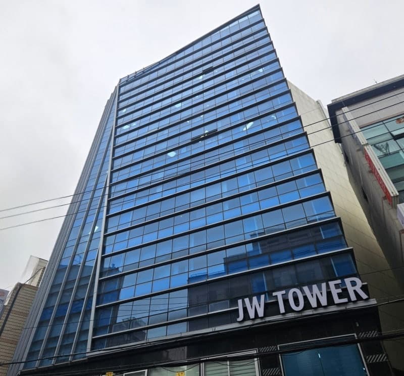 제이더블유타워 외관