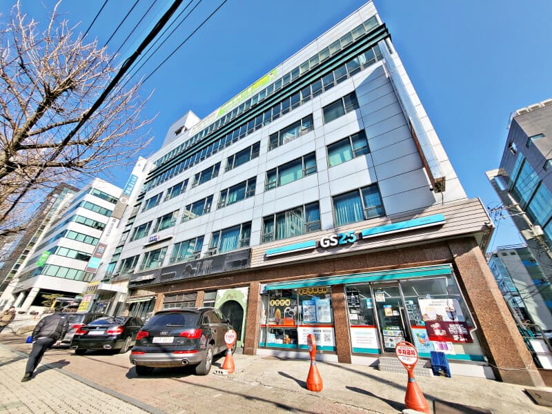프라임빌딩 (구 평화빌딩) 사진 1