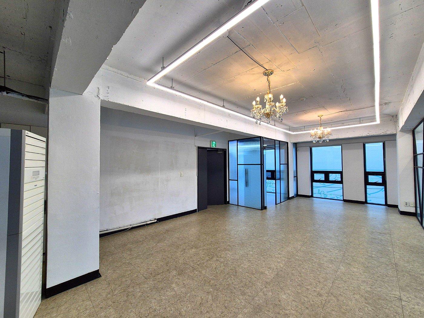 강남역 삼정빌딩 302층 | 전용 28.4평 인테리어 오피스 사진 4