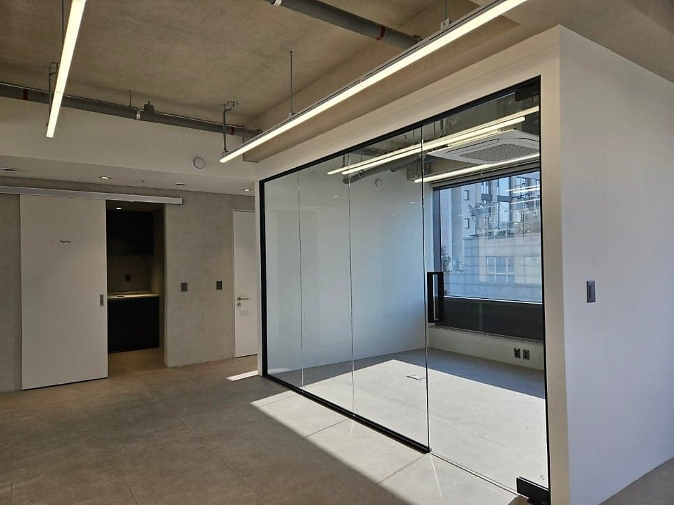 강남구청역 북플라자(BooK Plaza) 4,5층 | 전용 70평 오피스 사진 4