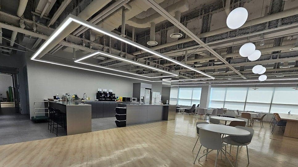 논현동 대형 사무실 임대 인테리어 있는 두산빌딩