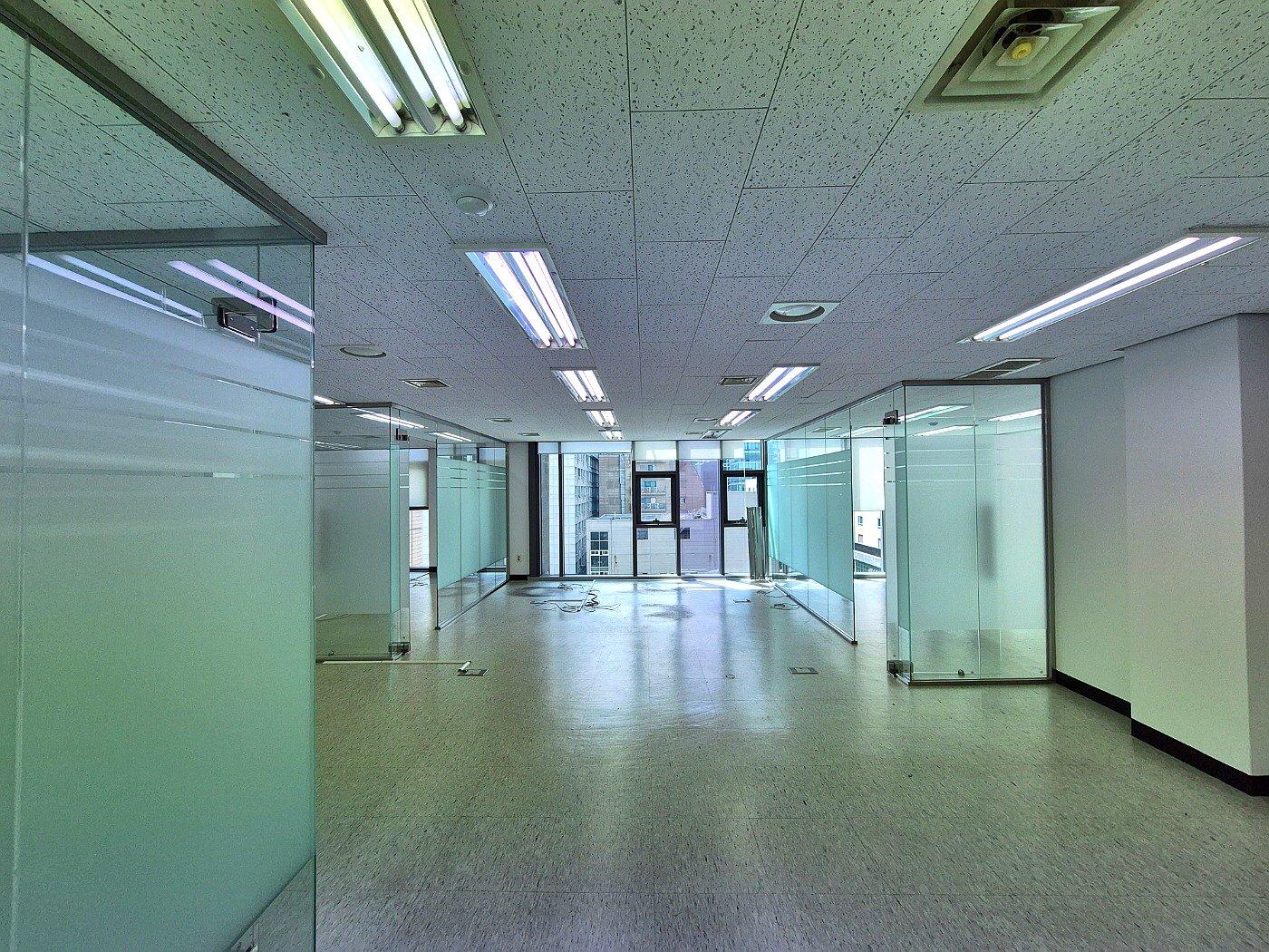 강남역 글라스 룸 인테리어 사무실 임대 밀브리지홀