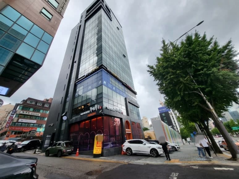 청담덕영빌딩 외관