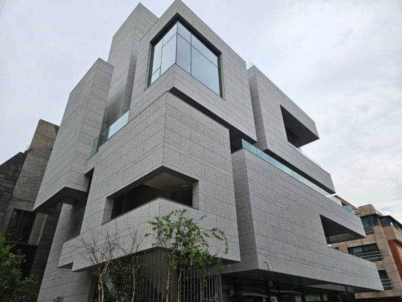 강남구청역 사옥 임대 외관