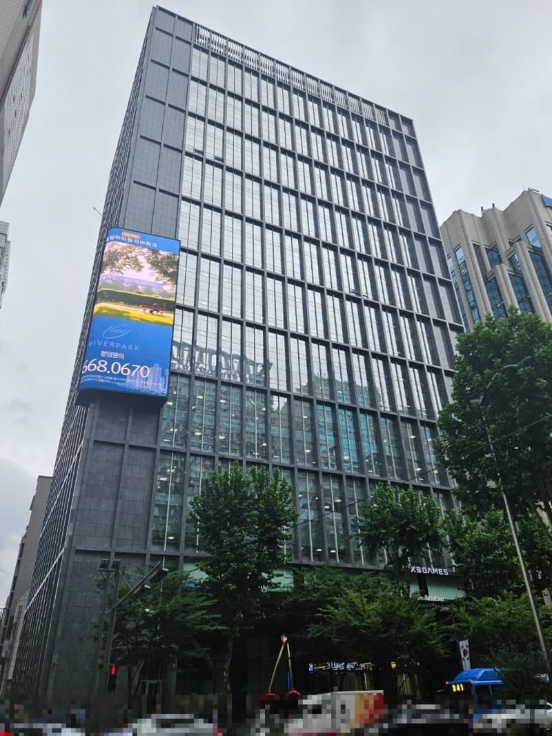 루첸타워 외관